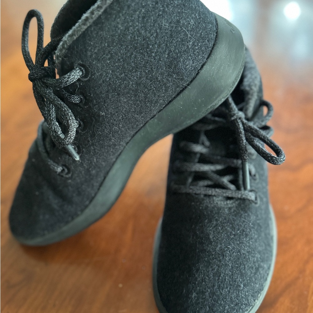 Allbirds Women's Mizzle Ankle Boots in Charcoal